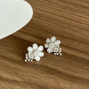 Flower Earrings Q289